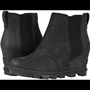 ISO Sorel Black wedge boots size 8